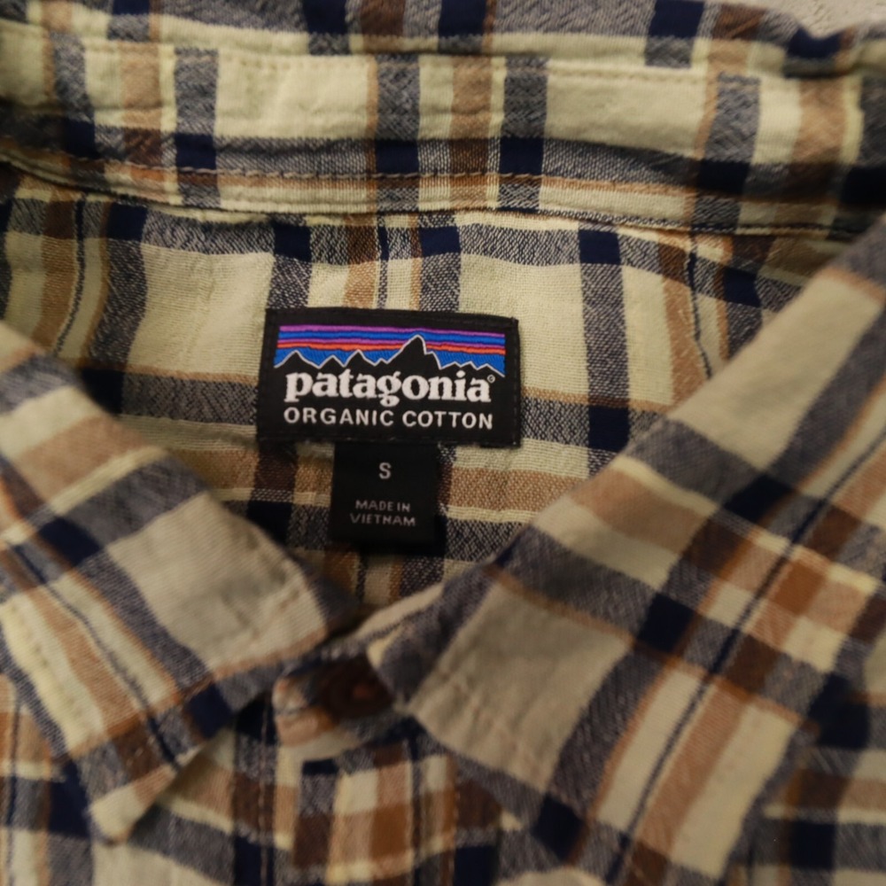Patagonia Men's Beige Blue plaid Organic Cotton Button Up Shirt size Small - Picture 2 of 8